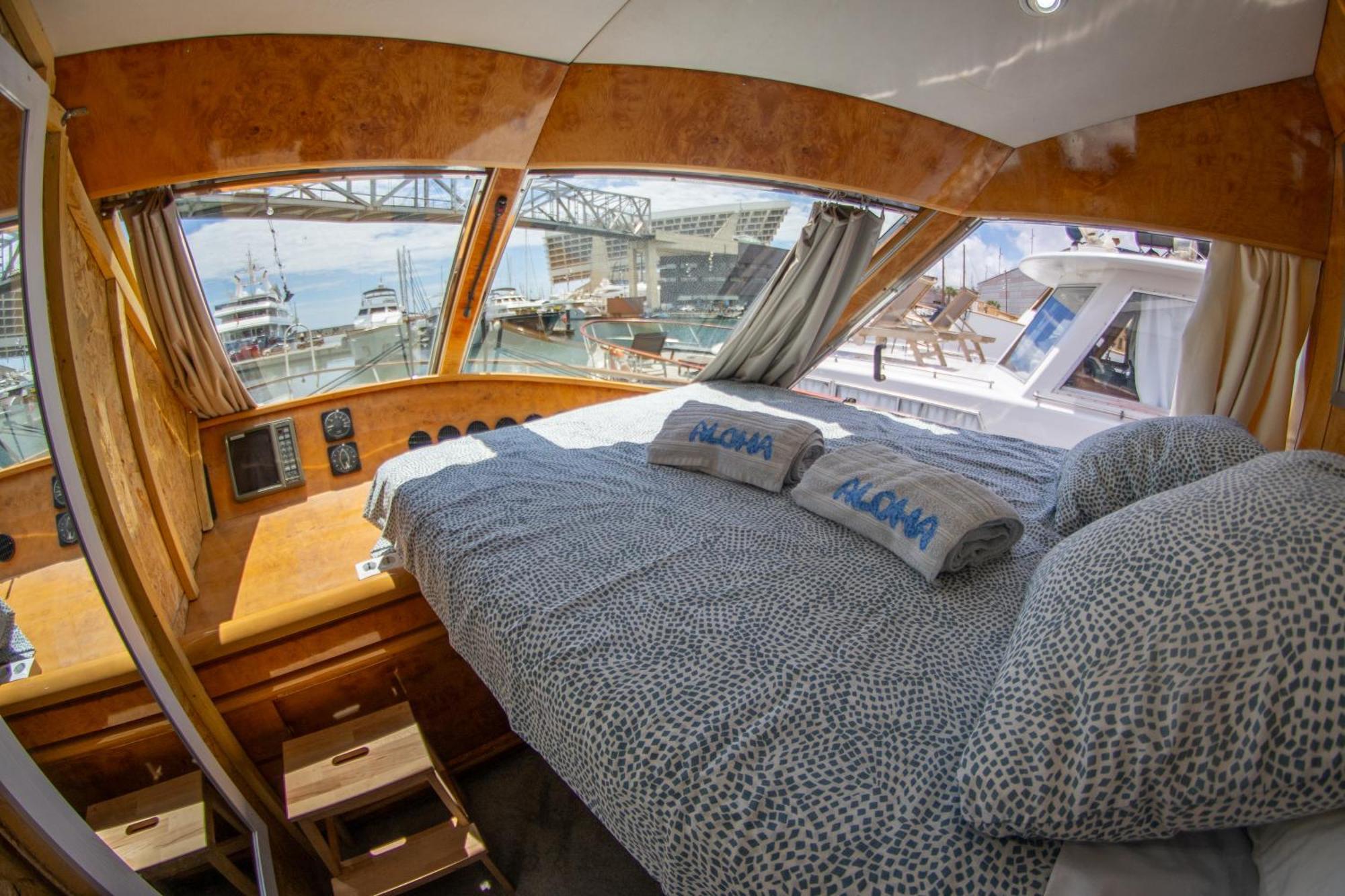 Boat Aloha Hotel Sant Adria de Besos Ngoại thất bức ảnh